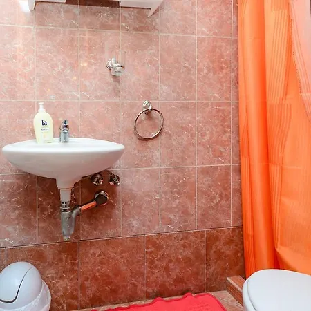 Vakantiehuis House Poljica With A Pool *
